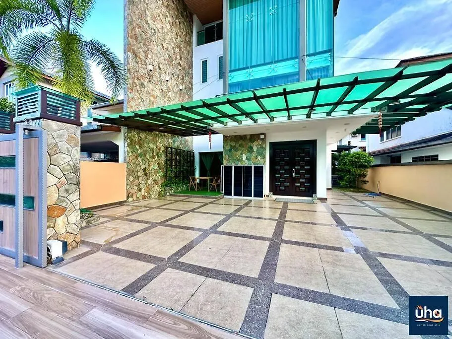 Crystal Glass House . Tmn Pelangi @ Near Ciq Βίλα Τζόχορ Μπάχρου